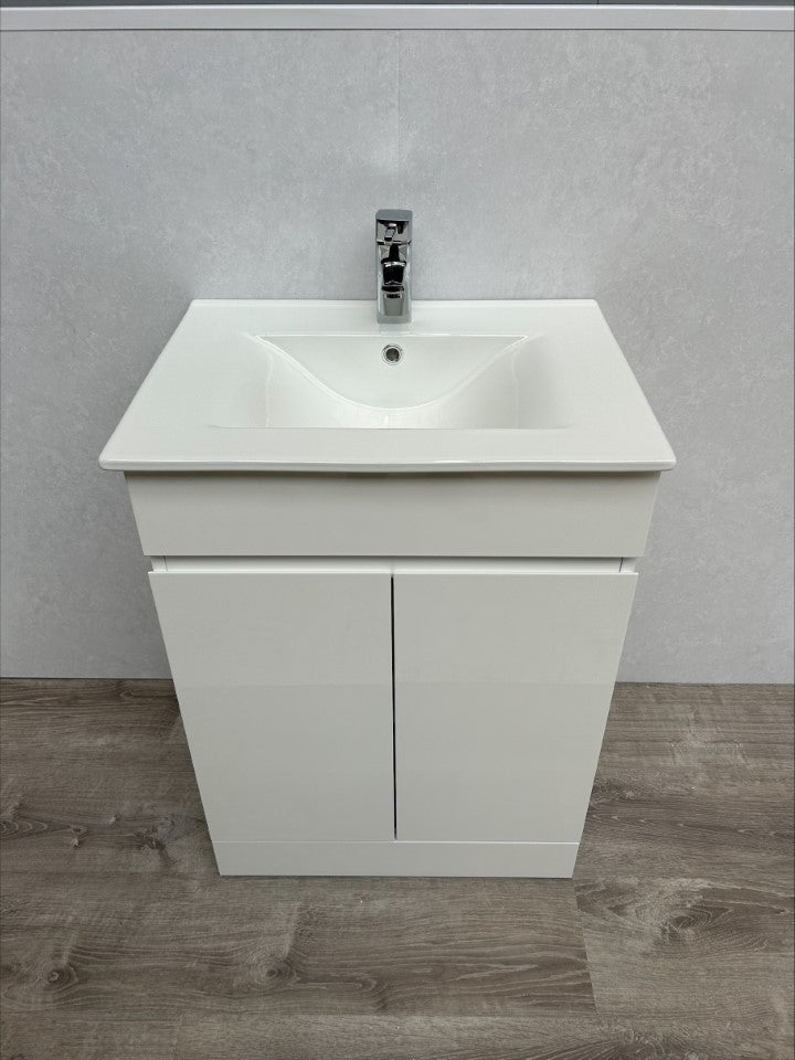 Ex Display - Waterguard 600 White & Brand New Thin Basin