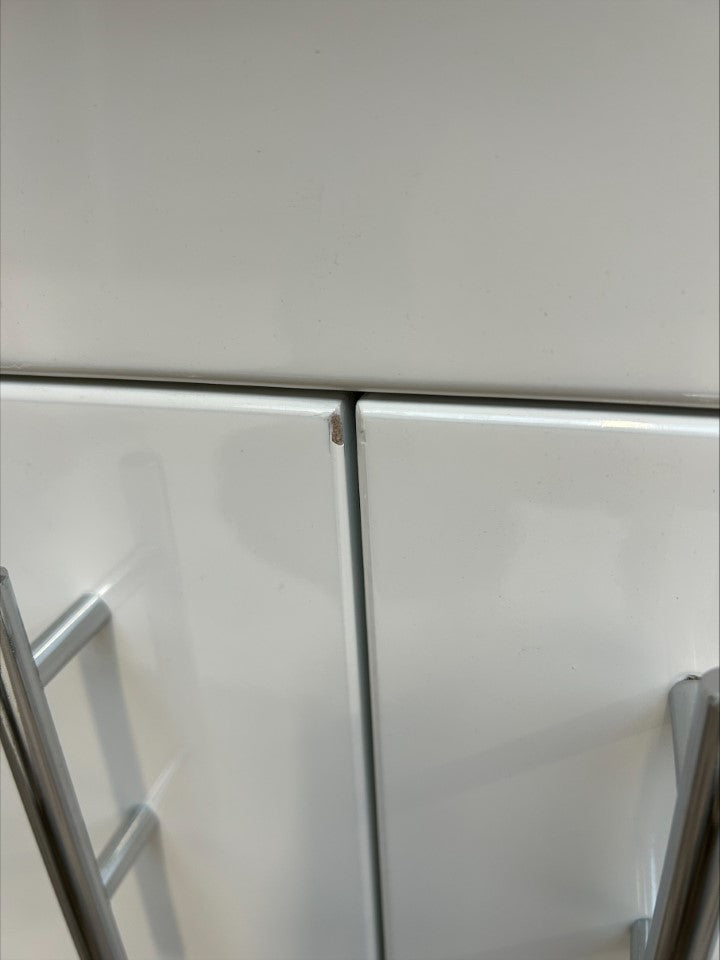 Damaged - Lanza 550 White Gloss Basin unit with ceramic basin